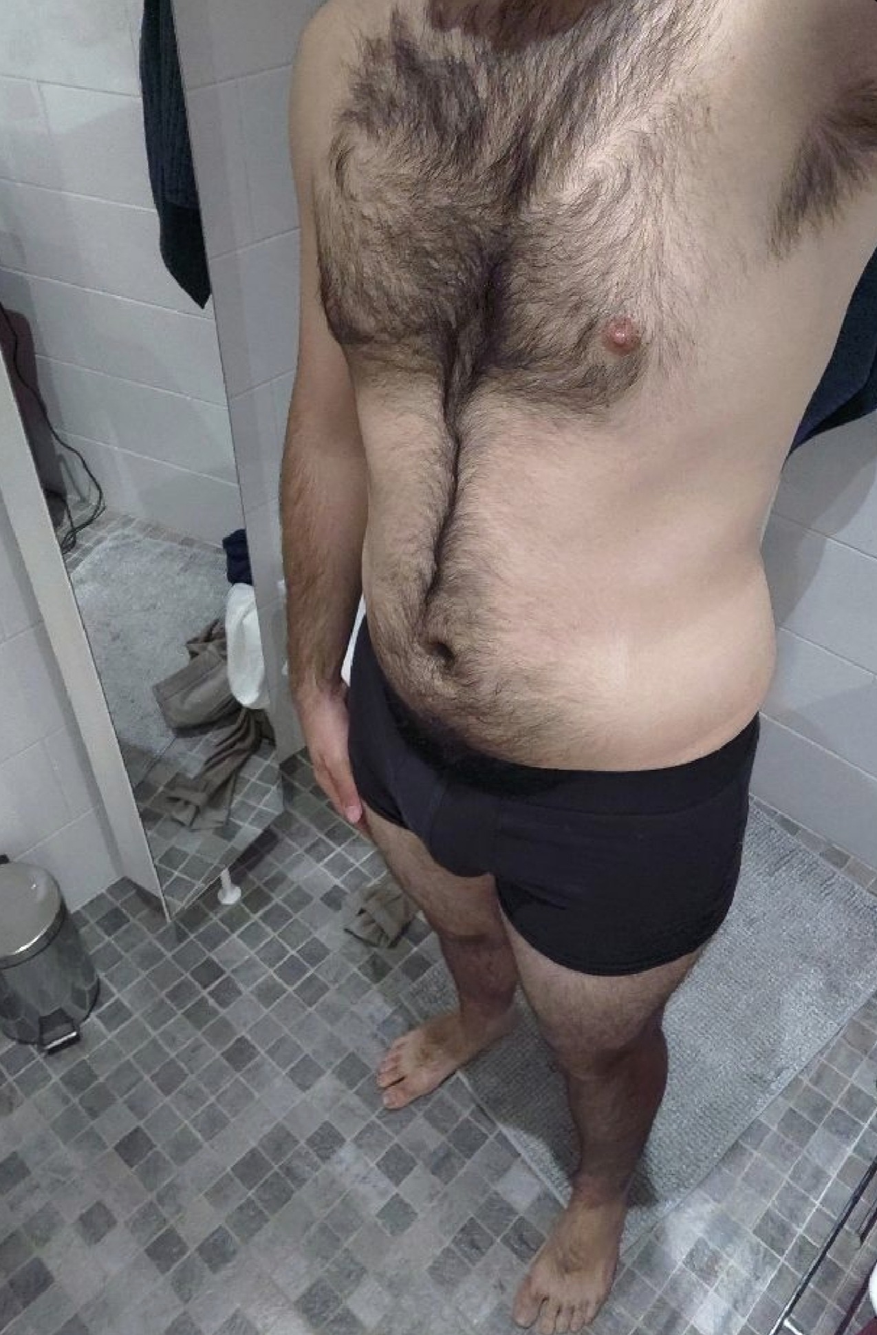 Profil de Lilouan, 20 ans, Escort Gay Luxembourg à Folkendange