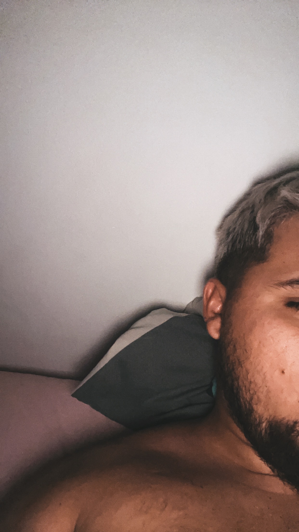Profil de Sourakata, 23 ans, Escort Gay Luxembourg à Weilerbach