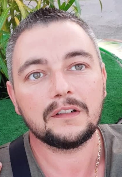 Profil de Eloy, 42 ans, Escort Gay Luxembourg à Sassel