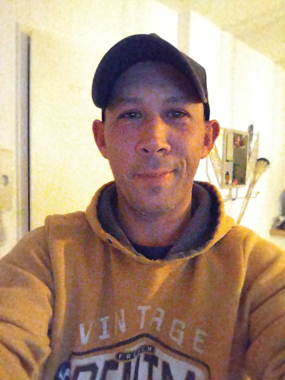 Profil de Sikhou, 41 ans, Escort Gay Luxembourg à Nothum