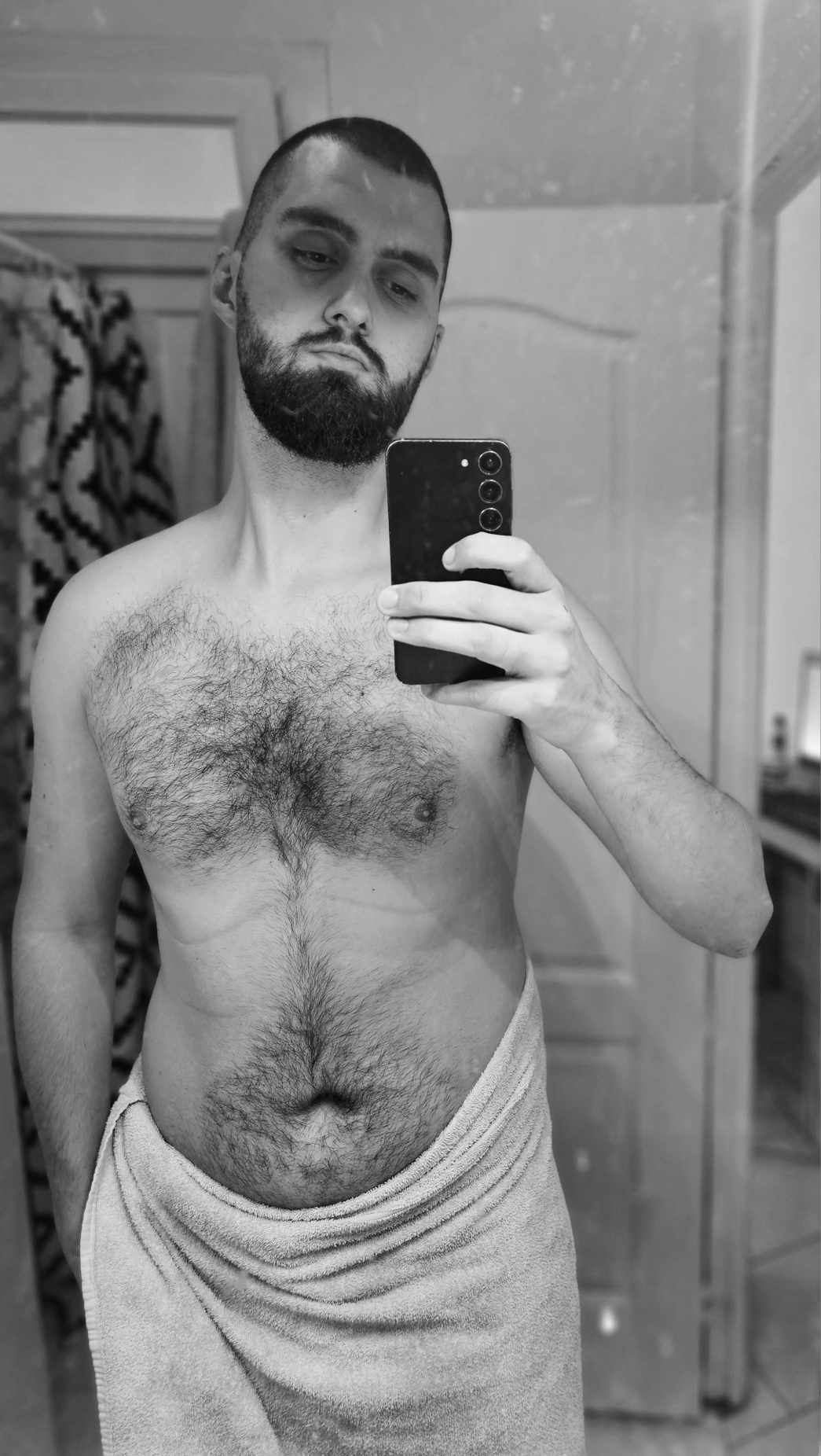 Profil de Yaakov, 29 ans, Escort Gay Luxembourg à Goedange