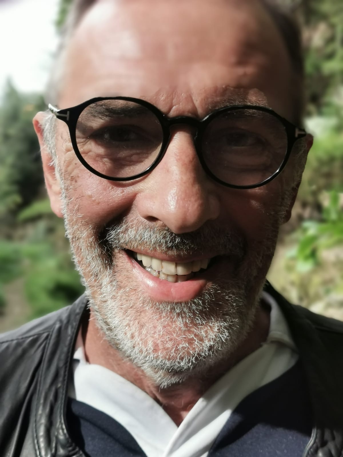Profil de Cosmin, 55 ans, Escort Gay Luxembourg à Oberfeulen