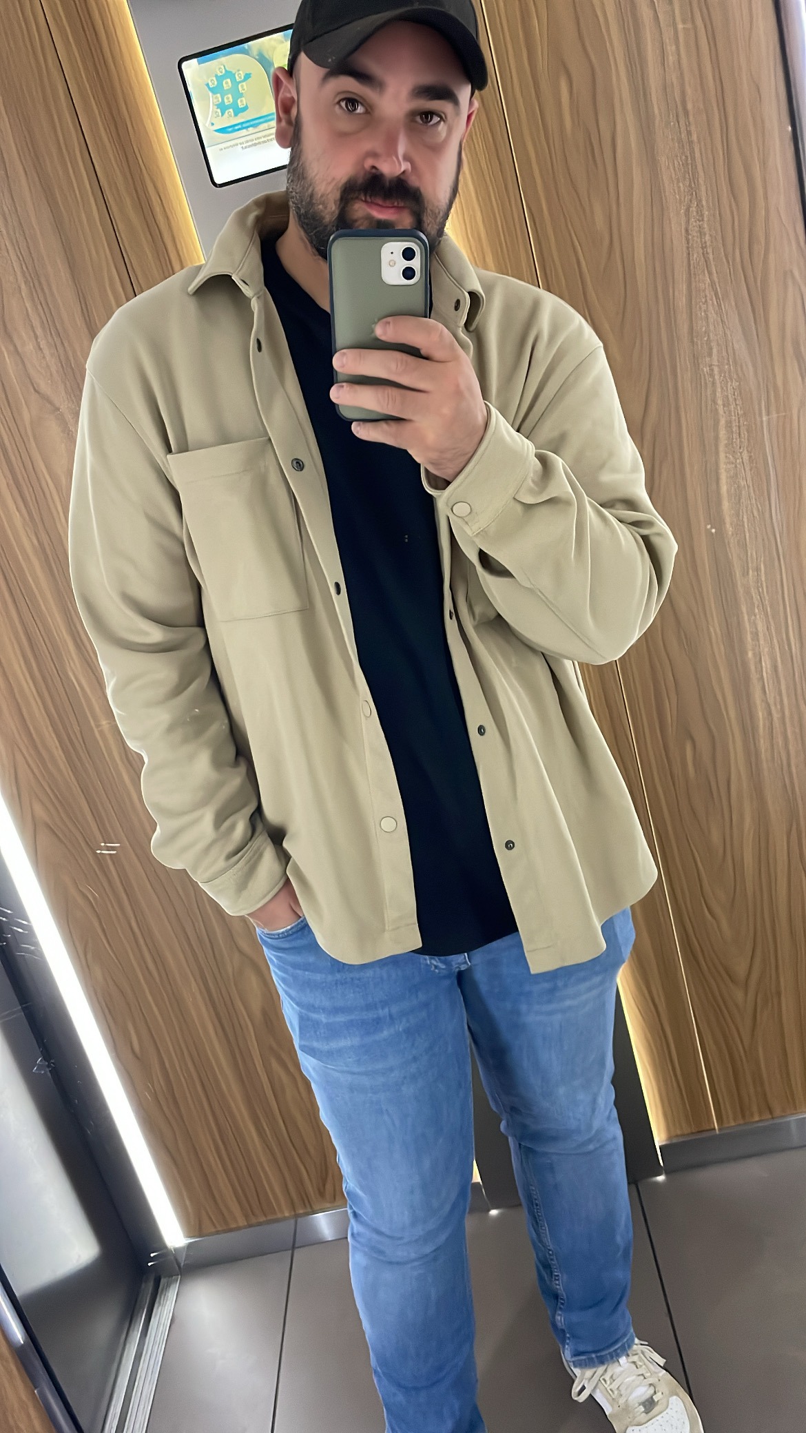 Profil de Alvine, 32 ans, Escort Gay Luxembourg à Lentzweiler