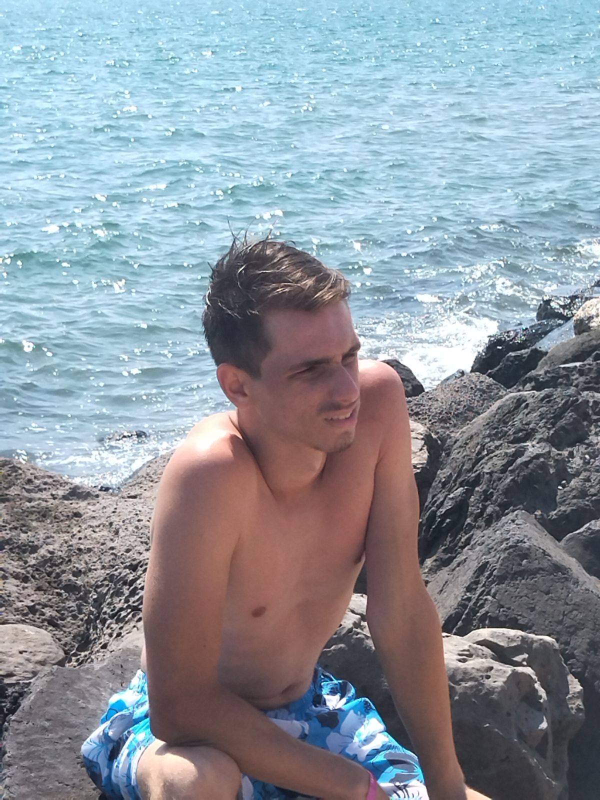 Profil de Mylhan, 20 ans, Escort Gay Luxembourg à Nommern