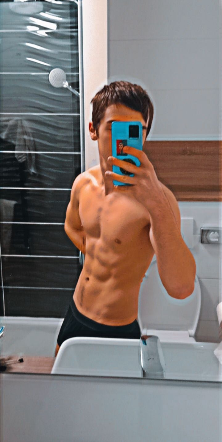 Profil de Candide, 20 ans, Escort Gay Luxembourg à Keispelt