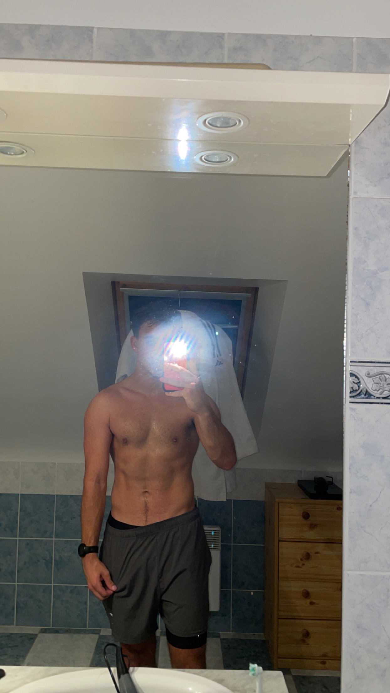 Profil de Abdelrahmen, 23 ans, Escort Gay Luxembourg à Vichten