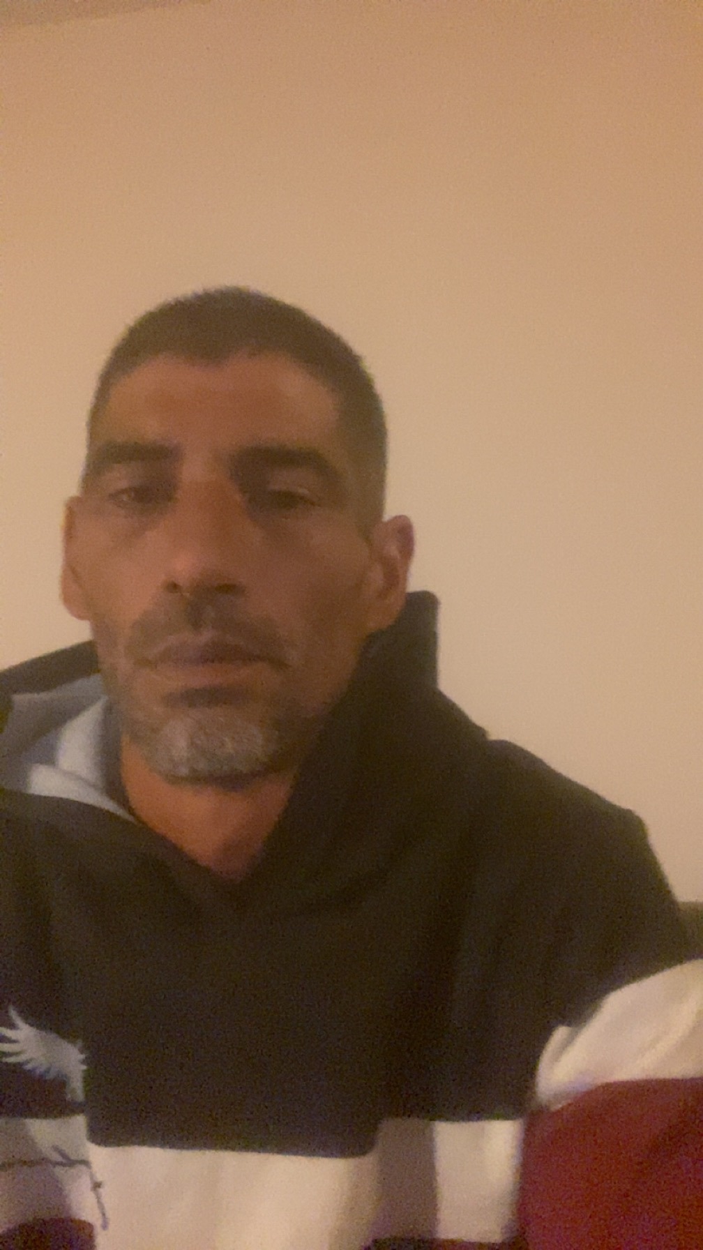 Profil de Ugo, 40 ans, Escort Gay Luxembourg à Lipperscheid