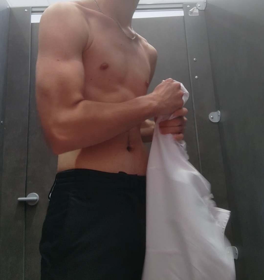 Profil de Meryll, 19 ans, Escort Gay Luxembourg à Rippweiler
