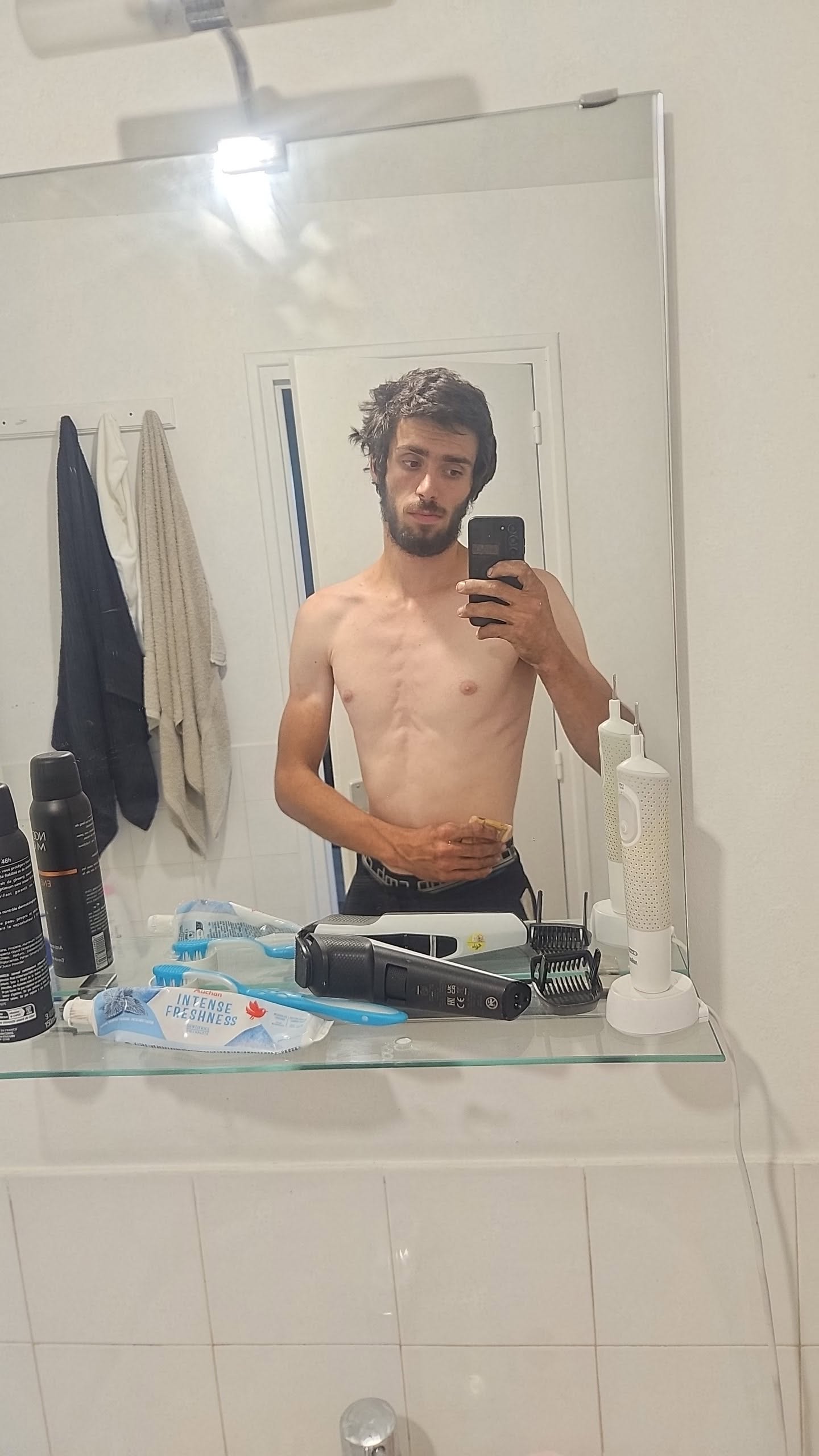 Profil de Bilali, 19 ans, Escort Gay Luxembourg à Wolwelange