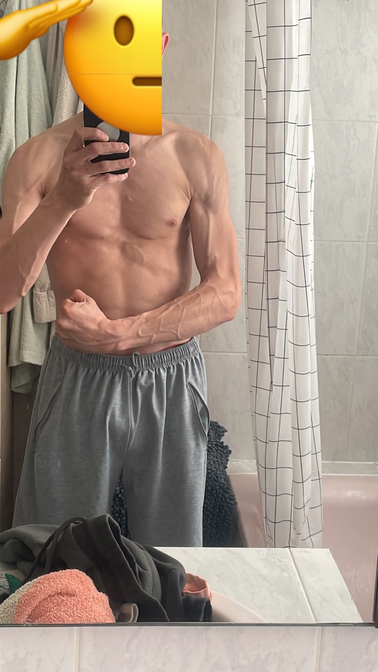 Profil de Wyssem, 28 ans, Escort Gay Luxembourg à Hachiville